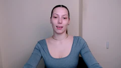 Vanessa online show from April 2026 05:17:02 PM