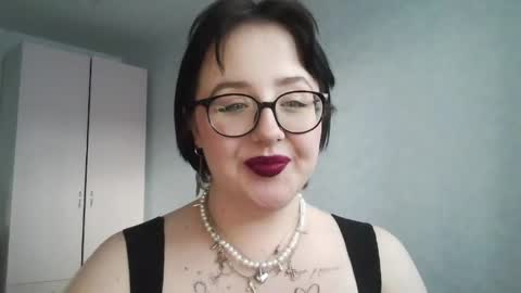 vanessashadow online show from April 2026 02:37:01 PM