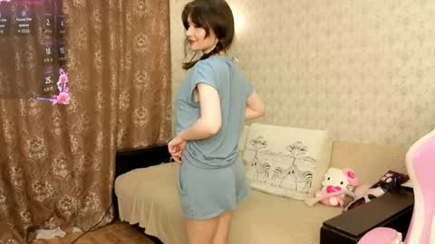   Mila    online show from May 2026 10:07:01 PM