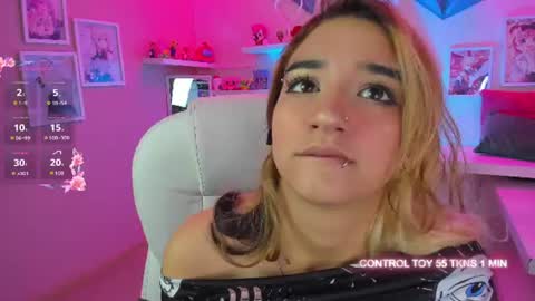 vanillafairy_ online show from June 2026 08:32:02 PM