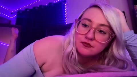 vanillapuddingpie online show from April 2026 01:21:01 AM