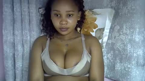 vanillavenus online show from March 2026 03:17:01 PM