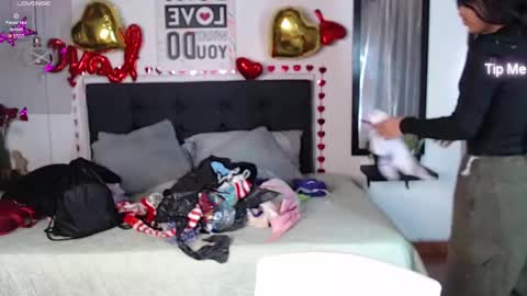 vane online show from February 2025 08:47:01 PM