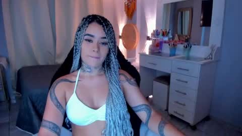 Vayolett Bass online show from April 2026 06:44:01 AM