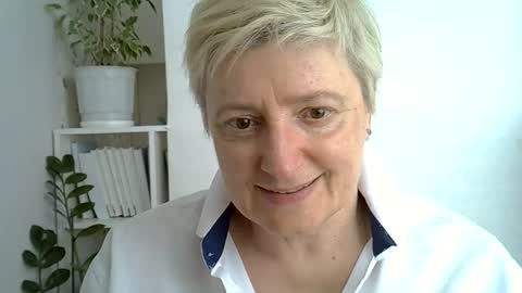 vea_motty online show from April 2026 09:34:02 AM