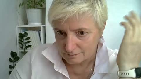 Snapshot of vea_motty chatting on July 2026 01:14:02 PM vea_motty online show from July 2026 01:14:02 PM