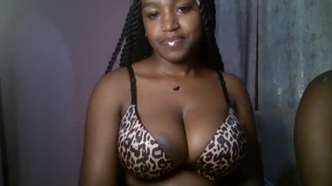 vee_quest online show from July 2026 10:41:02 PM