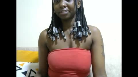 Snapshot of veey_dellah chatting on November 2025 04:56:01 AM veey online show from November 2025 04:56:01 AM