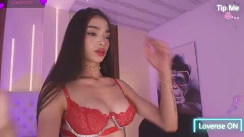 Snapshot of vega_roux chatting on April 2026 07:09:01 AM VEGA online show from April 2026 07:09:01 AM