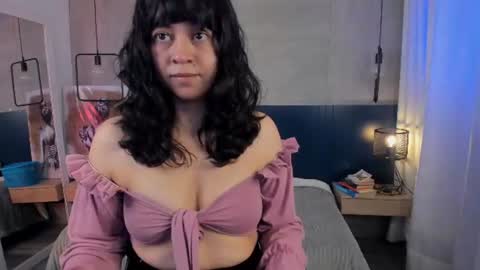 velvettease_ online show from July 2026 01:14:01 PM