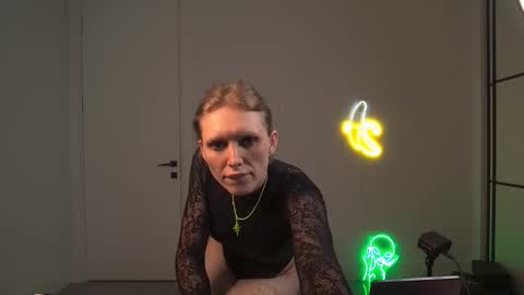 VelvetTGirl online show from March 2026 05:18:01 AM