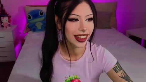 Vivian online show from September 2025 03:41:02 AM