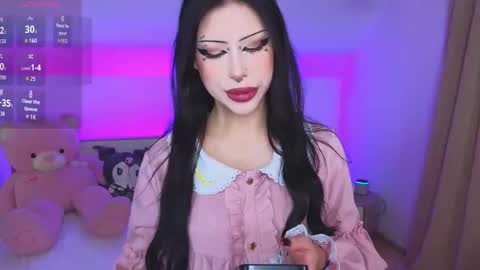 Vivian online show from November 2025 03:42:02 AM