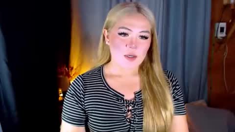 I am Colly Your mystery girl online show from June 2026 01:49:01 AM
