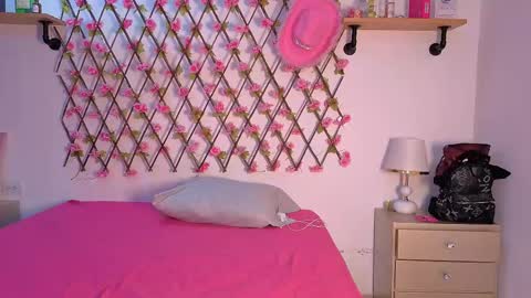 venus_velvett online show from June 2026 03:25:02 PM
