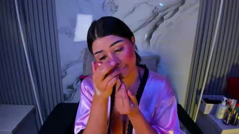 Venusowen  online show from April 2026 02:08:01 PM