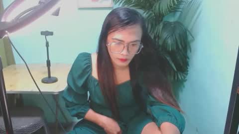 verhenia online show from December 2024 03:04:01 AM