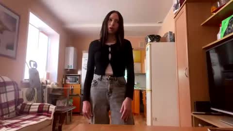 Lily online show from April 2026 05:41:02 AM