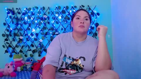 Snapshot of veronica_bbw___ chatting on January 2025 06:20:01 AM veronica online show from January 2025 06:20:01 AM