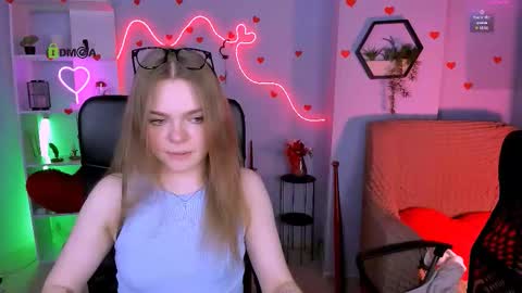 Ronni online show from March 2026 07:14:01 PM