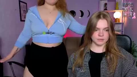 Snapshot of veronica_bubble chatting on June 2026 07:57:02 PM Ronni online show from June 2026 07:57:02 PM