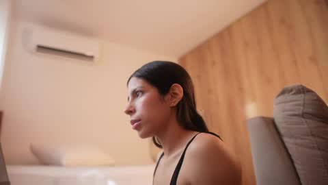 Veronica online show from April 2026 01:34:02 PM