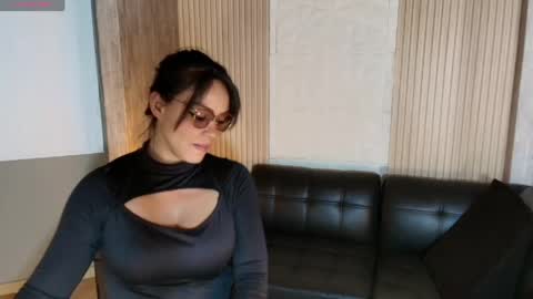 Snapshot of veronica_saenzz1 chatting on June 2026 08:46:01 PM Vero online show from June 2026 08:46:01 PM