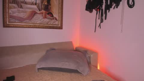 veronicasmith_os online show from June 2026 07:52:02 PM