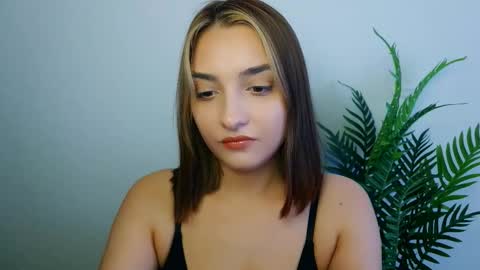 Ana online show from November 2025 11:43:02 AM