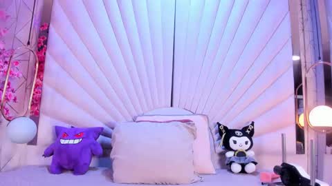Vesper Velvet  online show from May 2026 05:05:01 AM
