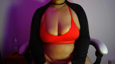 vibe_xxxo online show from March 2026 06:19:02 AM