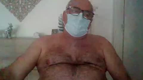 Snapshot of vic_manu chatting on April 2026 07:14:01 AM vic_manu online show from April 2026 07:14:01 AM