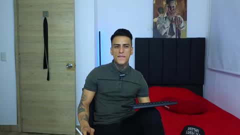 Snapshot of vicctorzc chatting on December 2024 11:40:02 PM Victor cardenas online show from December 2024 11:40:02 PM