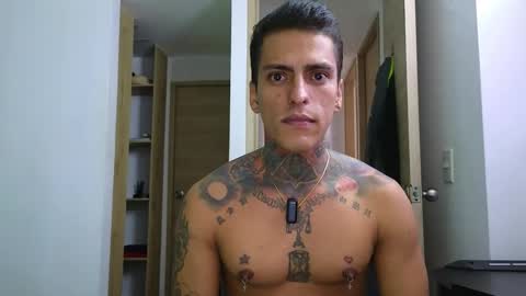 Snapshot of vicctorzc chatting on February 2025 09:15:02 PM Victor cardenas online show from February 2025 09:15:02 PM