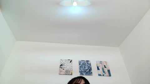 Snapshot of victoria_bliss chatting on April 2026 06:35:01 PM victoria_bliss online show from April 2026 06:35:01 PM