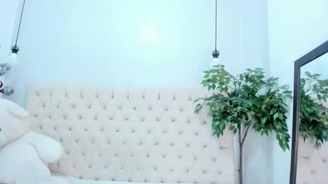 Victoria online show from March 2026 06:12:02 PM