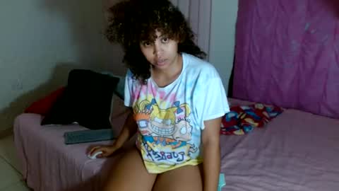 Snapshot of victoria_miler chatting on June 2026 09:24:01 PM VICKY online show from June 2026 09:24:01 PM