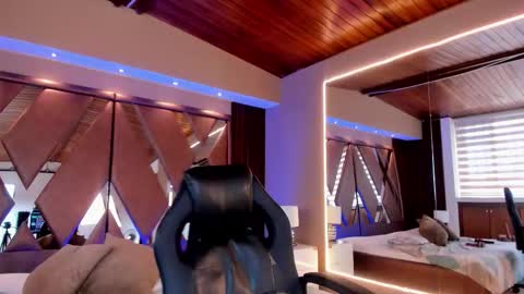 Victoria   Everyday From 1400 to 2130 Col Time online show from December 2025 07:40:02 PM