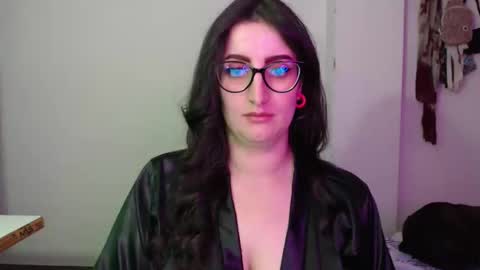 Victoria online show from April 2026 09:05:01 PM