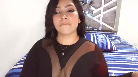 Snapshot of victoria_rossx chatting on May 2026 10:48:01 PM victoria_rossx online show from May 2026 10:48:01 PM