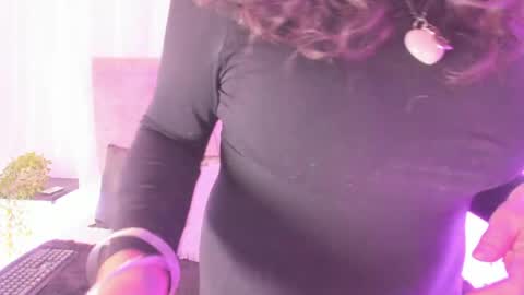 victoriaa_anderson_ online show from April 2026 02:18:01 PM