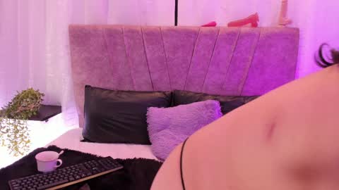 victoriaa_anderson_ online show from April 2026 01:24:02 PM