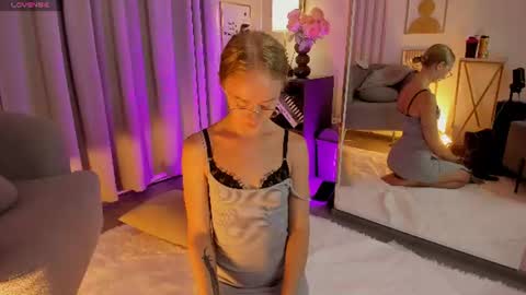 Snapshot of victorialight chatting on July 2026 01:46:02 PM Victoria online show from July 2026 01:46:02 PM