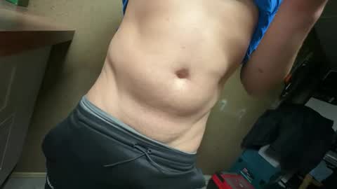 victorwitt91 online show from April 2026 10:29:02 PM