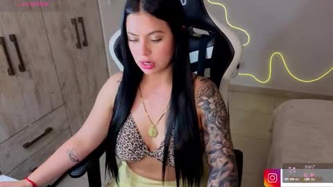 V  I C  T O R I A  online show from March 2026 11:32:02 PM