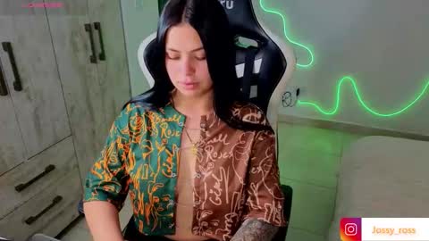 V  I C  T O R I A  online show from March 2026 11:00:02 PM