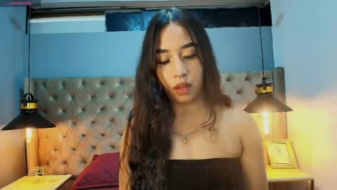 victtoriasmitth online show from April 2026 08:48:02 PM