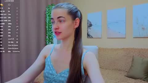 vikiberry online show from June 2026 09:59:01 AM