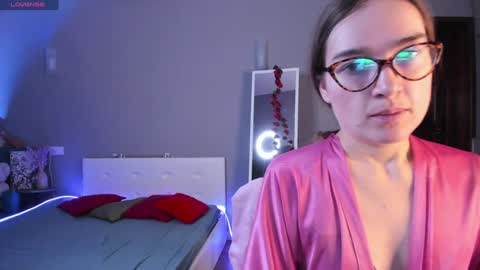 Hello guys I am Vikky Krauss not Vicky online show from December 2024 06:15:02 AM