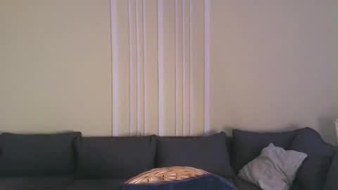 Max online show from September 2025 06:33:01 PM